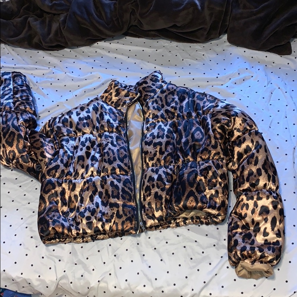 Cheetah puffer coat